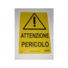 targa in plastica "ATTENZIONE PERICOLO" 300X200MM. T06003