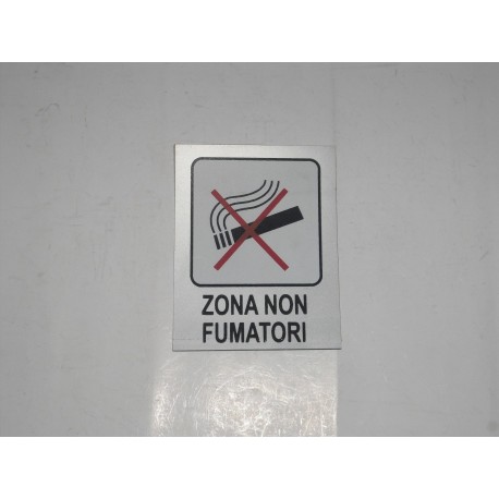 targa in plastica adesiva "ZONA NON FUMATORI" 100X80MM. T00874
