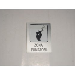 targa in plastica adesiva "ZONA FUMATORI" 100X80MM. T00873